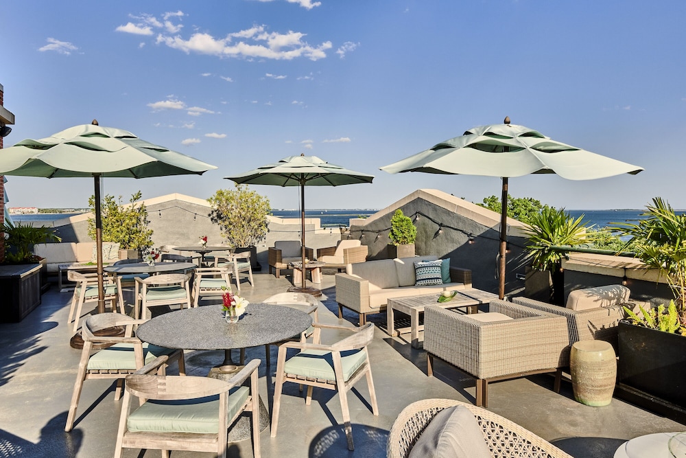 HarbourView Inn 40/46