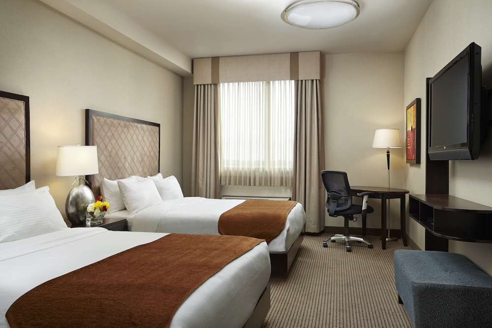 Acclaim Hotel By Clique 23/62