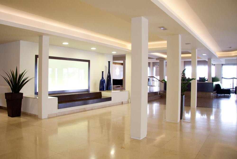 Lobby at Hotel Garbi Park, LLORET DE MAR