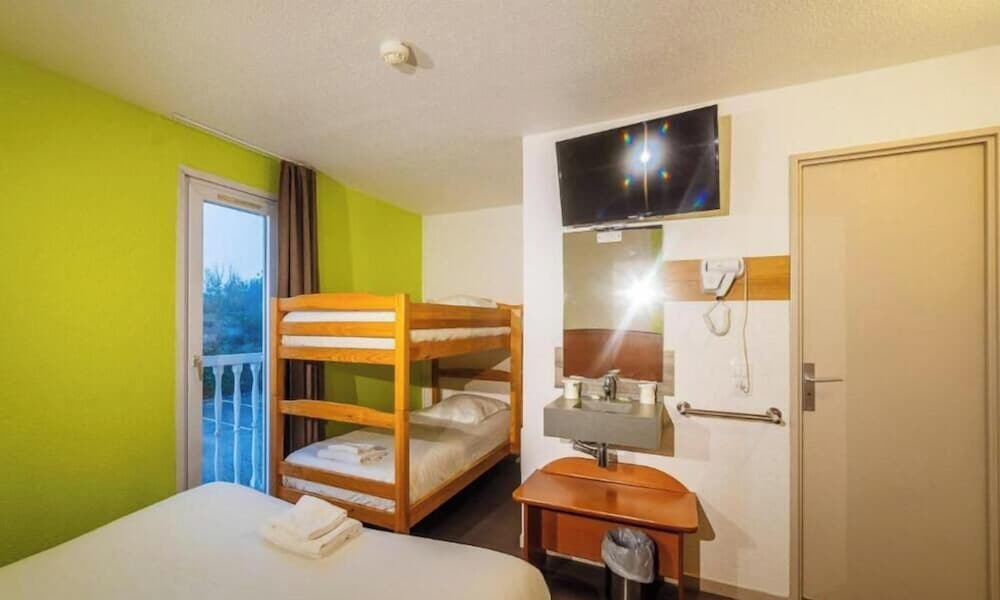 B Hotel Troyes Aeroport 26/50