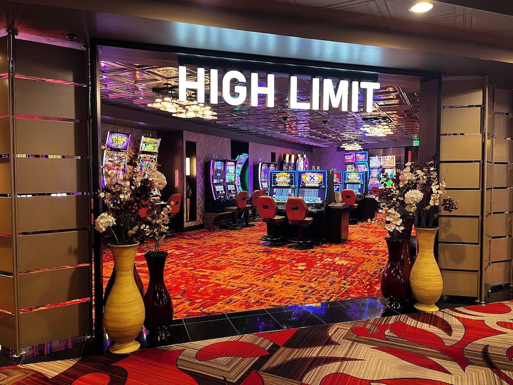 Nugget Casino Resort 54/61