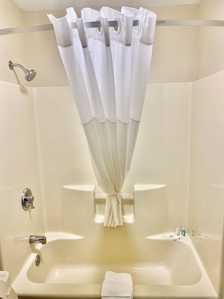 Quality Inn Seneca US-123 34/53