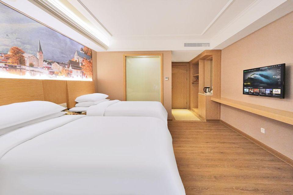 Deluxe, Double Bed