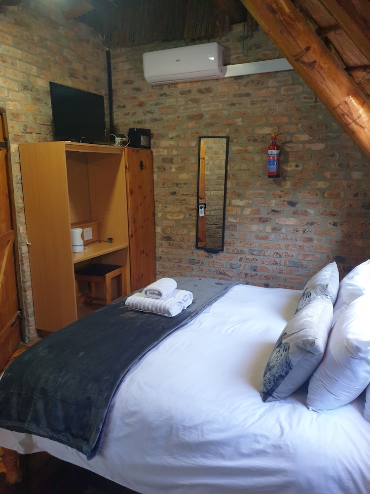 Marrob Lodge 8/34