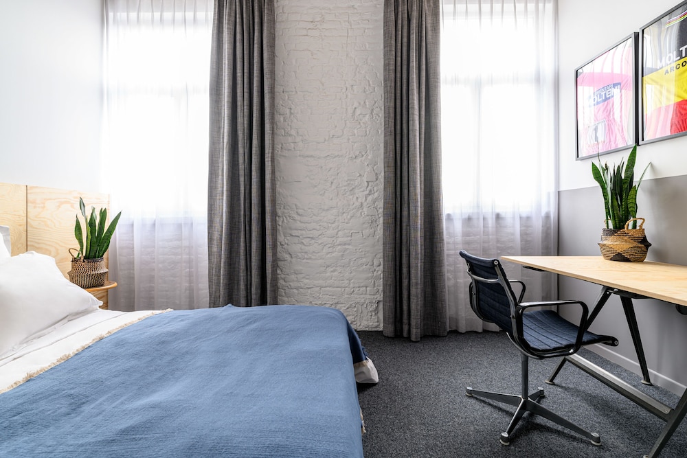 Hotel A La Grande Cloche 23/58