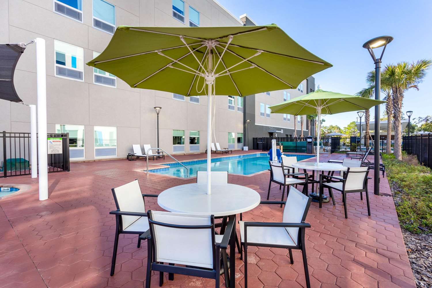 La Quinta Inn And Suites By Wyndham Orlando Idrive Theme Parks 31/50