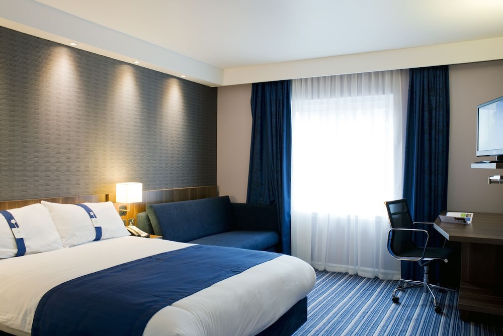 Holiday Inn Express Windsor 28/74
