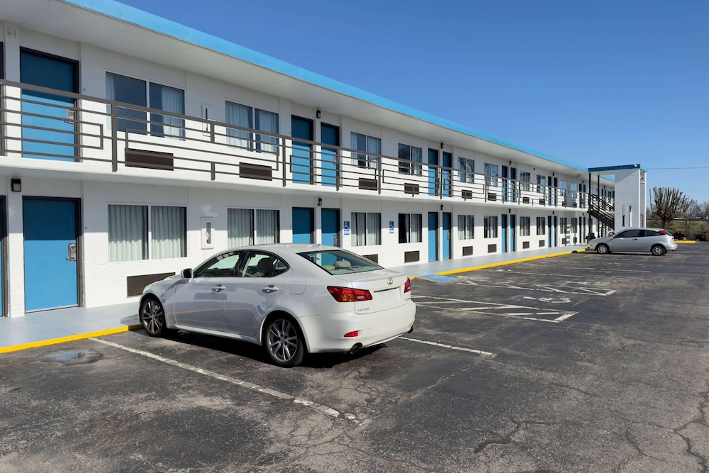Baymont by Wyndham Rock Hill 43/52
