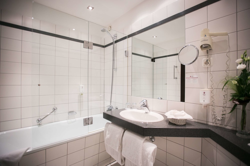 Holiday Inn - The Niu, Stream Monchengladbach 27/71