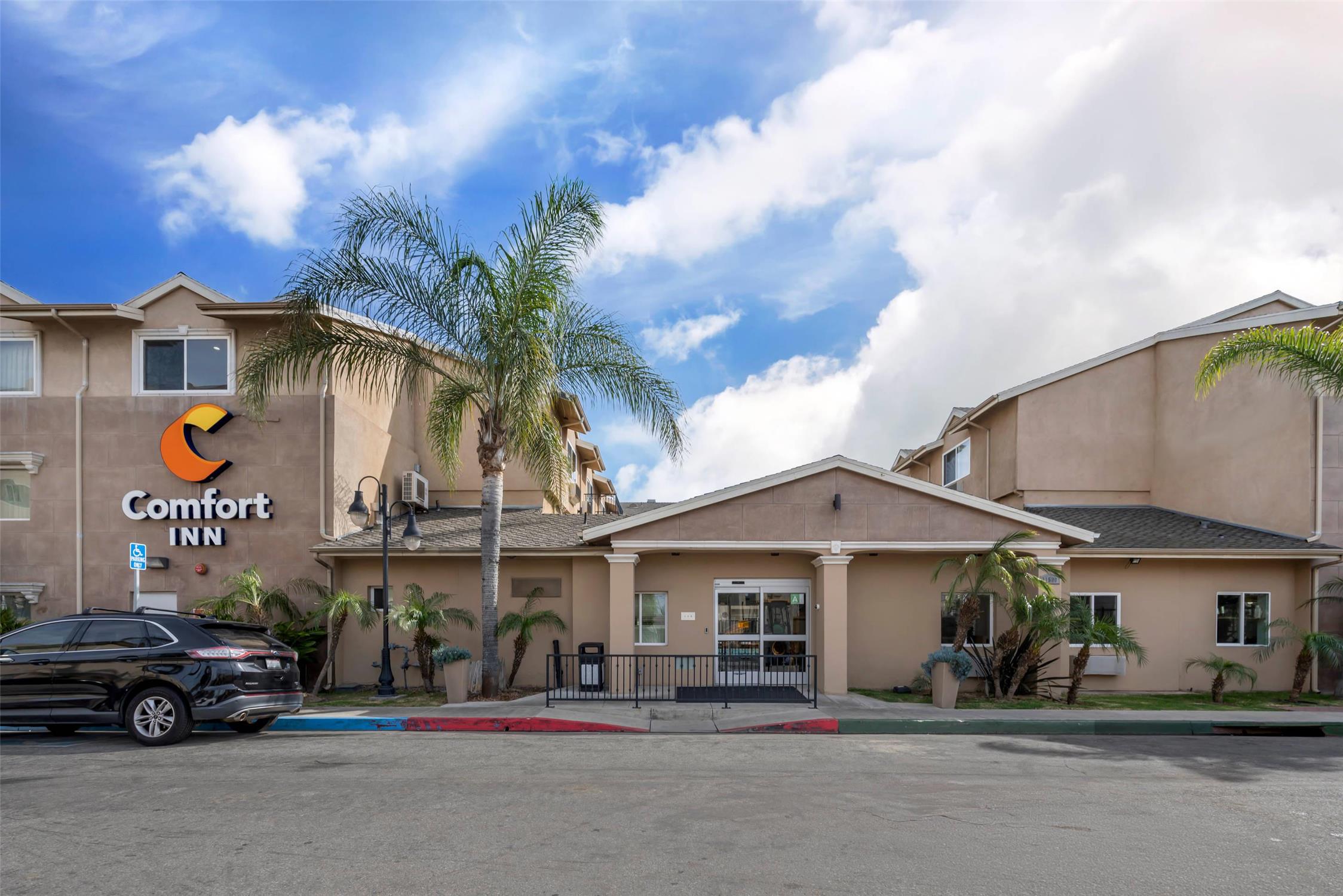 Comfort Inn Cockatoo Near LAX Airport 11/13