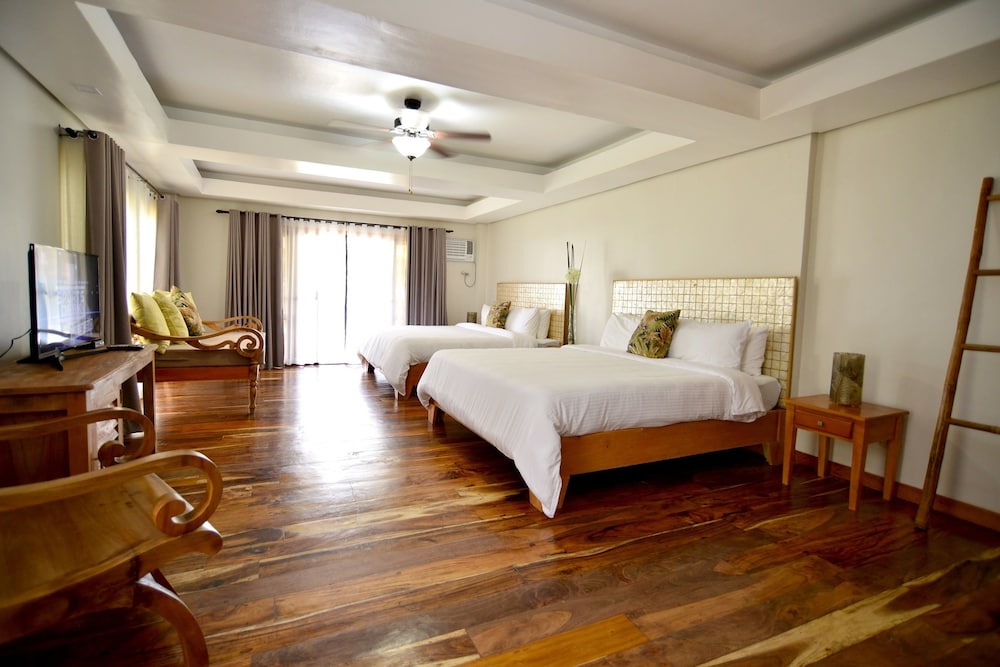 Nabulao Beach And Dive Resort 23/70