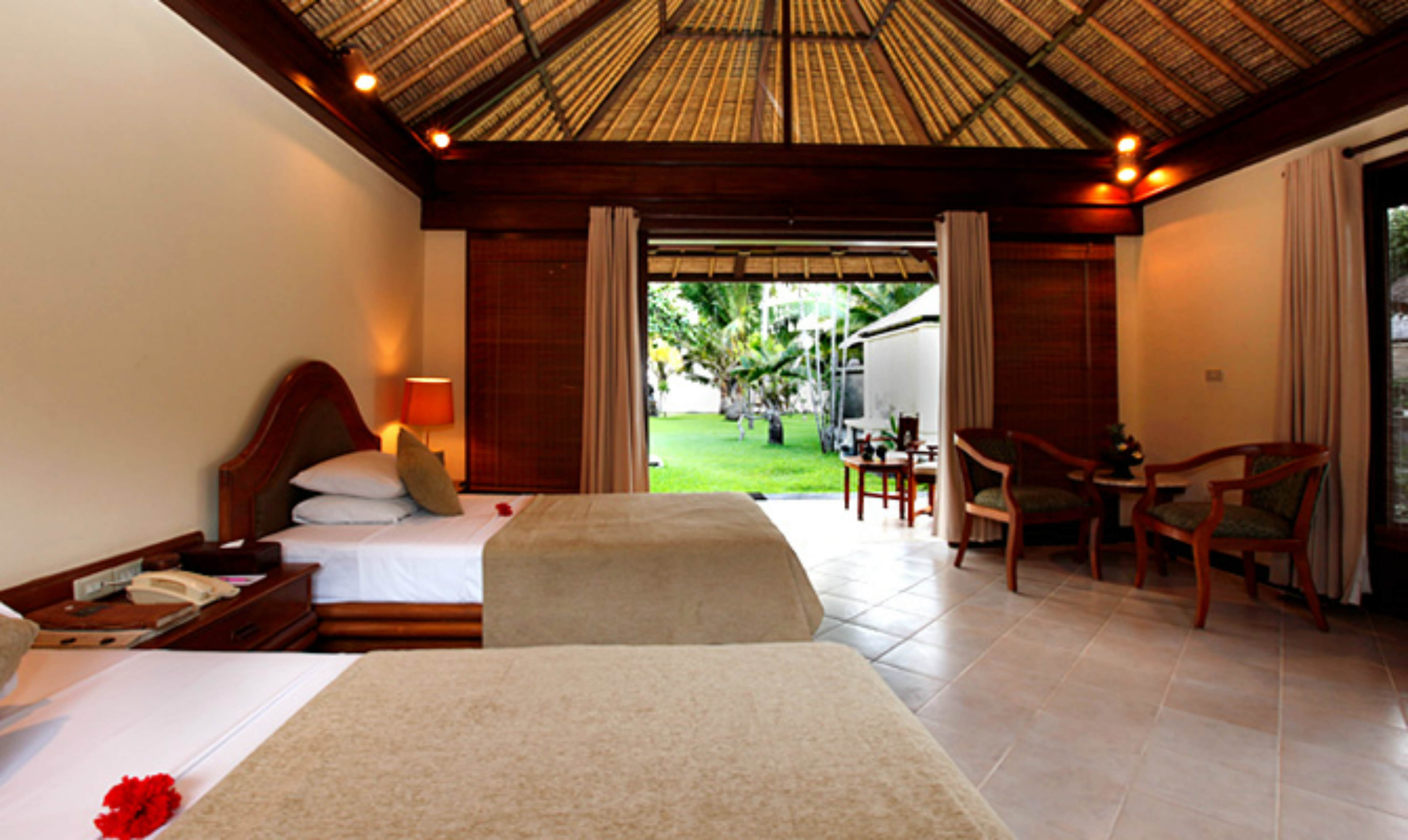 Deluxe, Double or Twin Bed, Ocean View