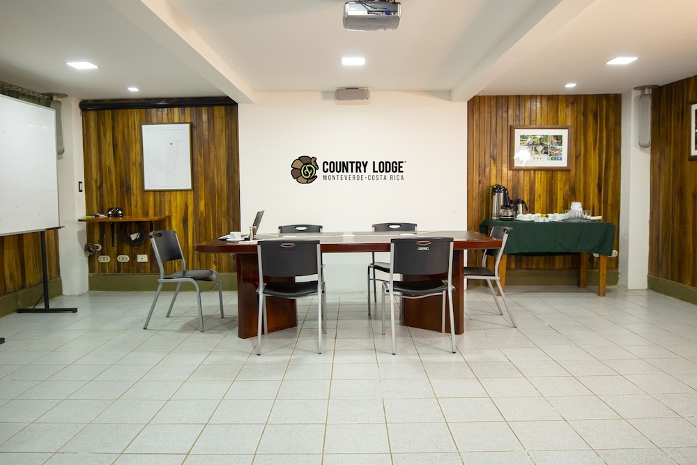 Monteverde Country Lodge 57/72