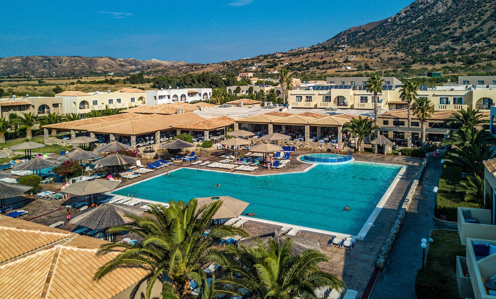 Akti Beach Club 39/50
