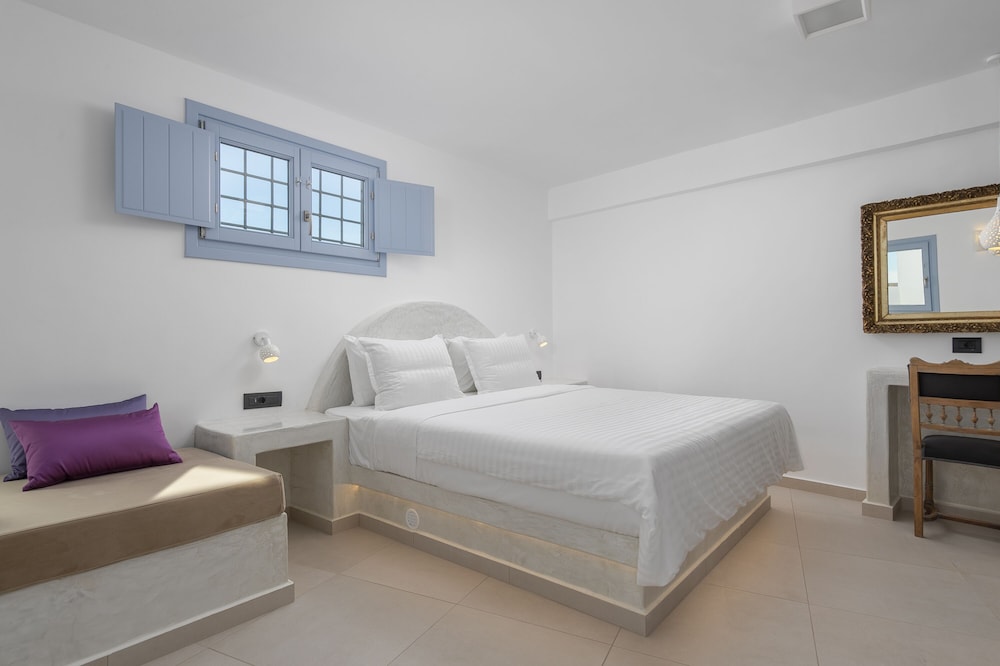 Sole doro Luxury Suites Santorini 12/50