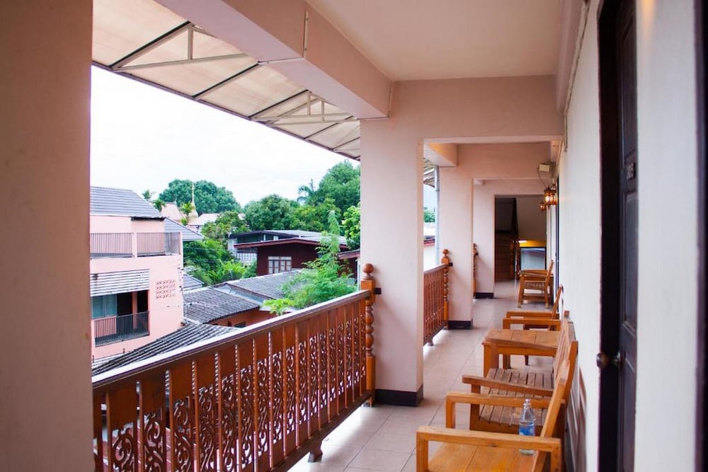 Sripoom House 1 4/45