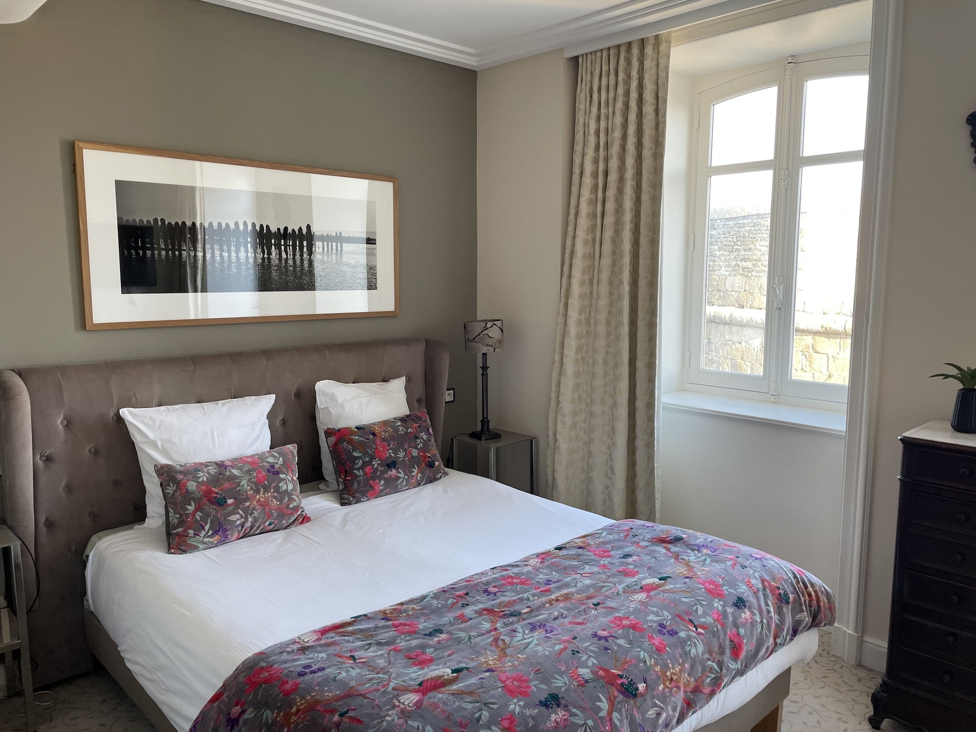 SUPERIOR, DOUBLE BED