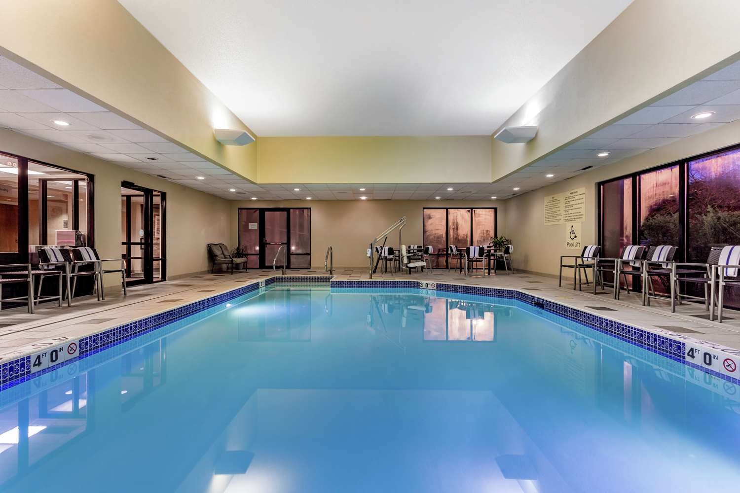 swimming pool spa