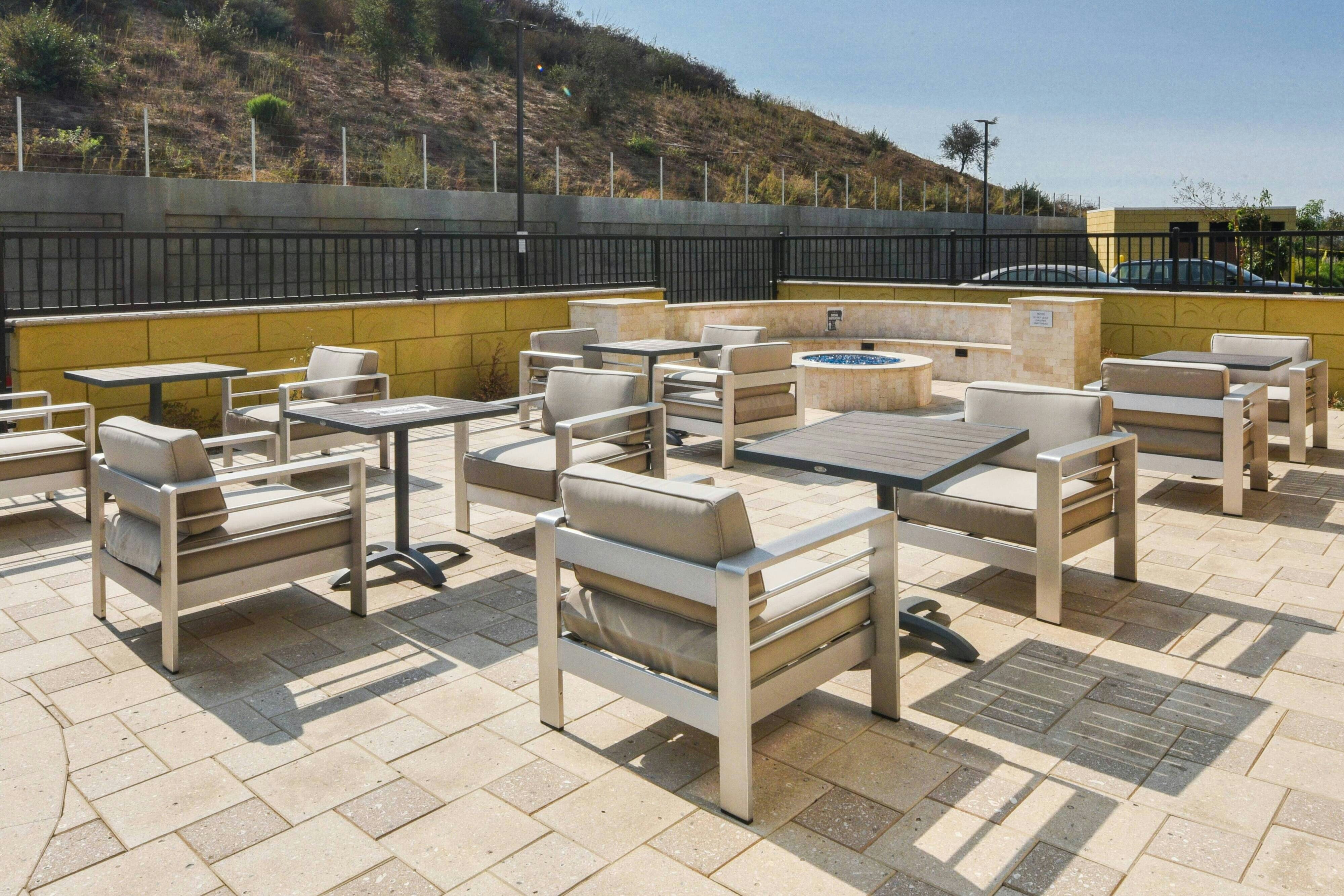 Fairfield Inn & Suites by Marriott Moorpark Ventura County 25/36
