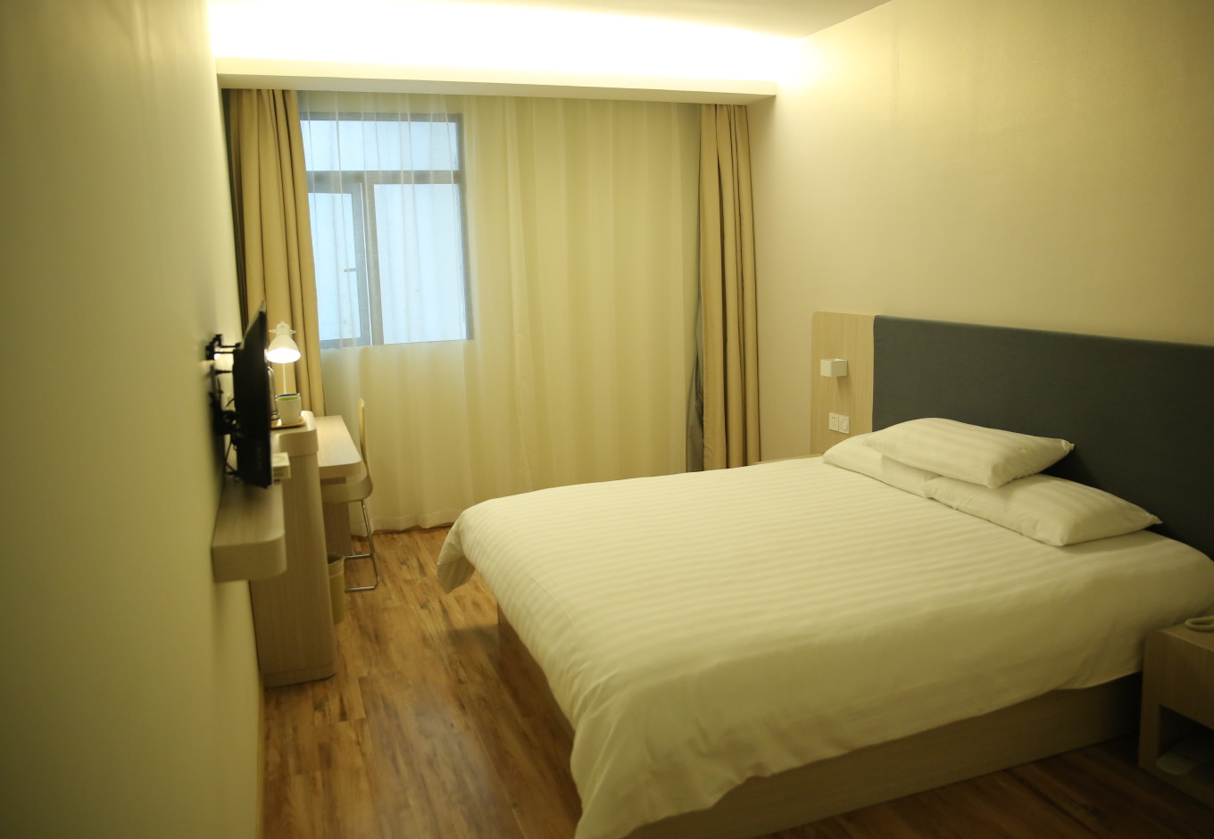 Hanting Hotel Shanghai Jiangning Road New Branch 24/39
