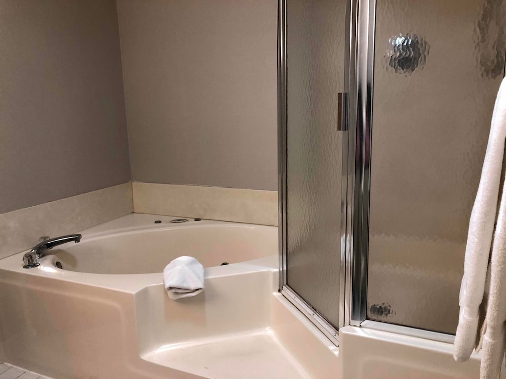 Baymont by Wyndham Washington 9/45