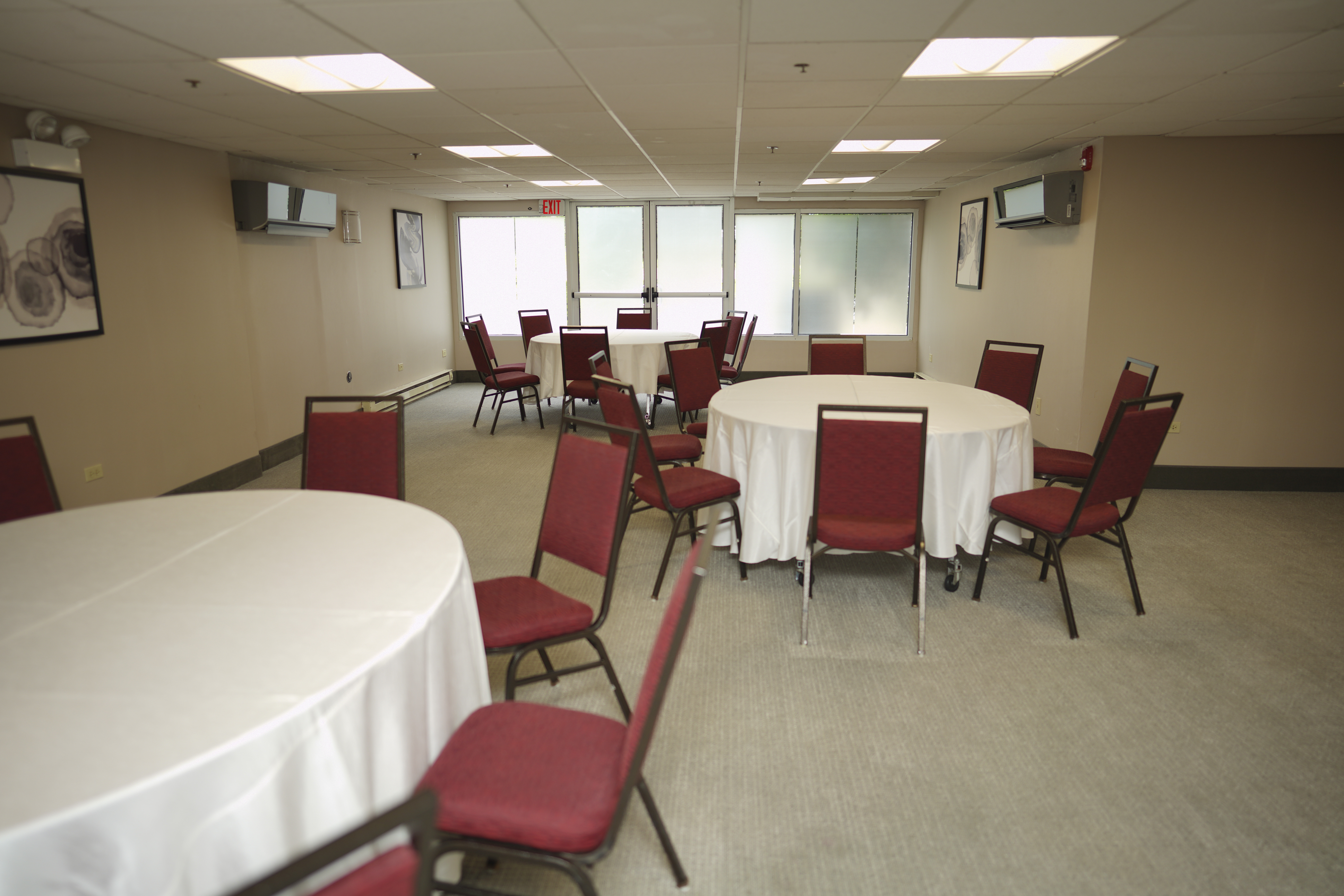 Holiday Inn Hotel & Suites Chicago-Carol Stream(Wheaton) 56/76