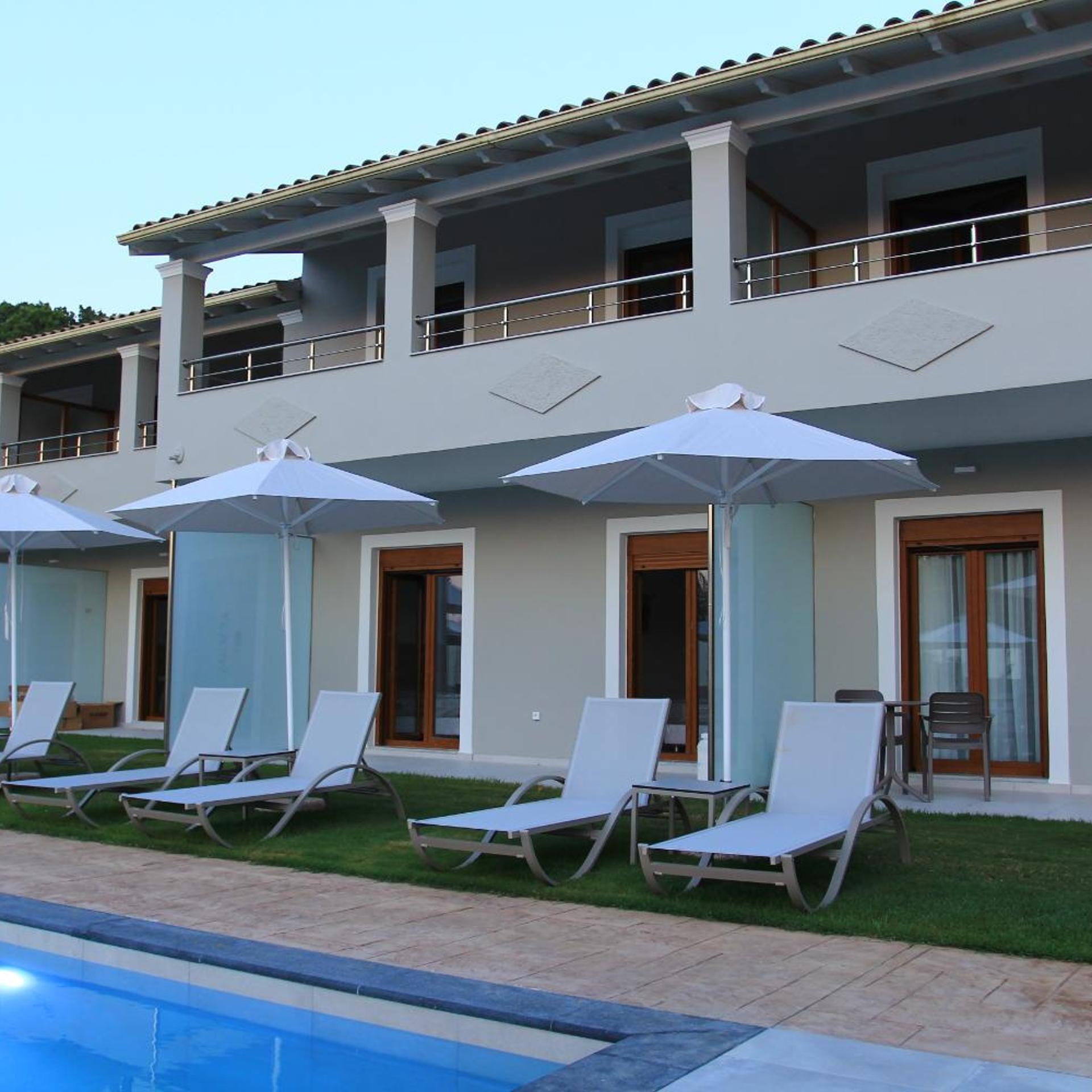 Karavos Apartments 3/57