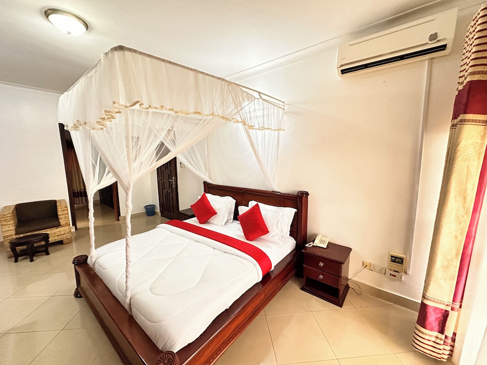 Sienna Beach Hotel Entebbe 11/50