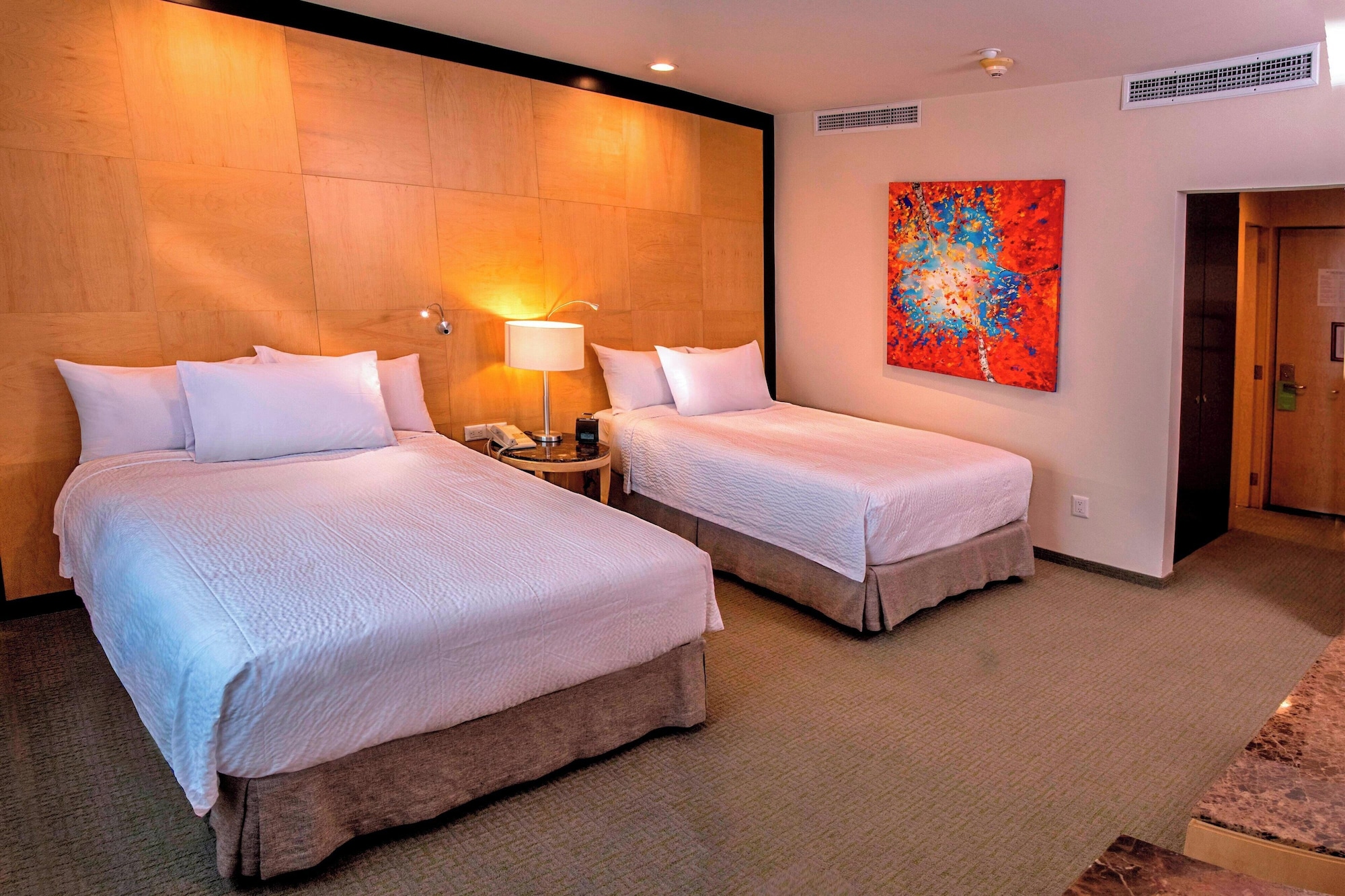 1 Bedroom, Senior, Suite, Double Bed, City View