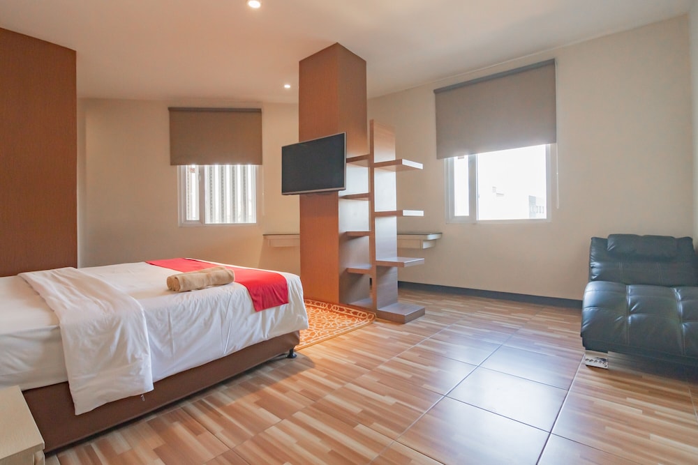 RedDoorz Premium Near Bandung Station 30/63