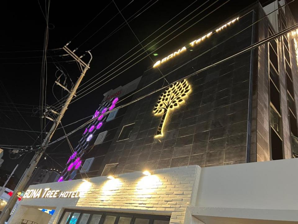 Star Hotel 4/72