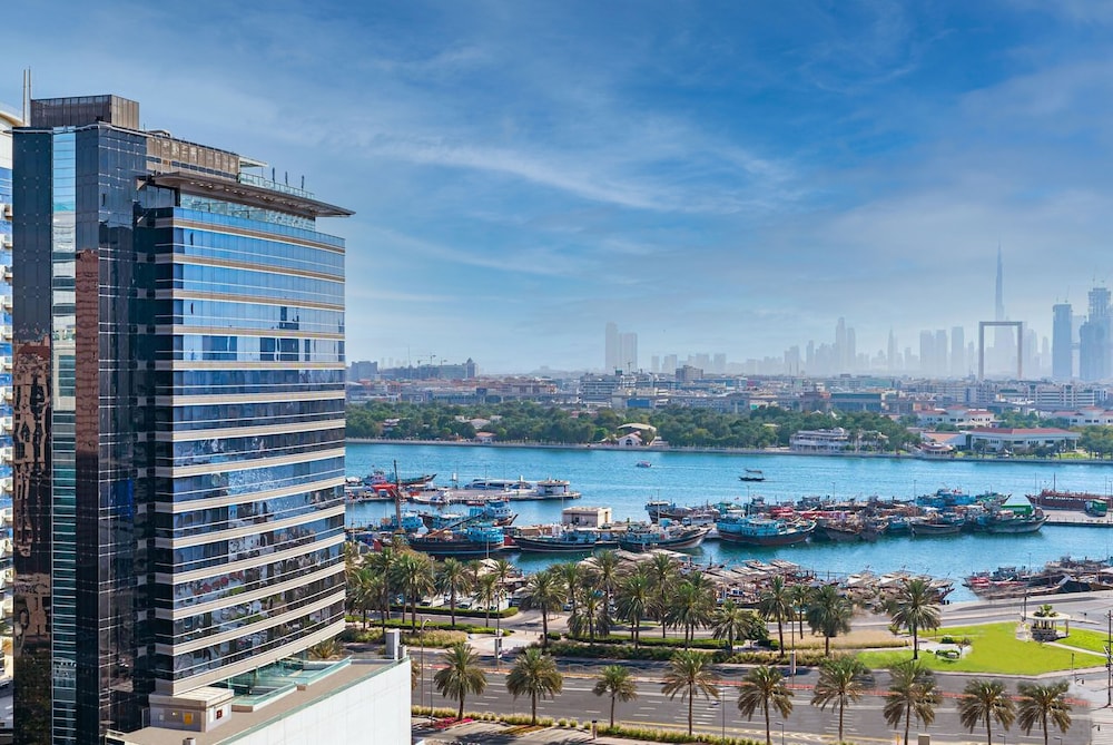 Movenpick Dubai Creek 43/49