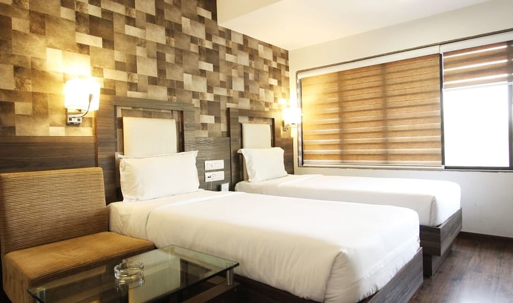 Hotel Aaram Orchard 17/47