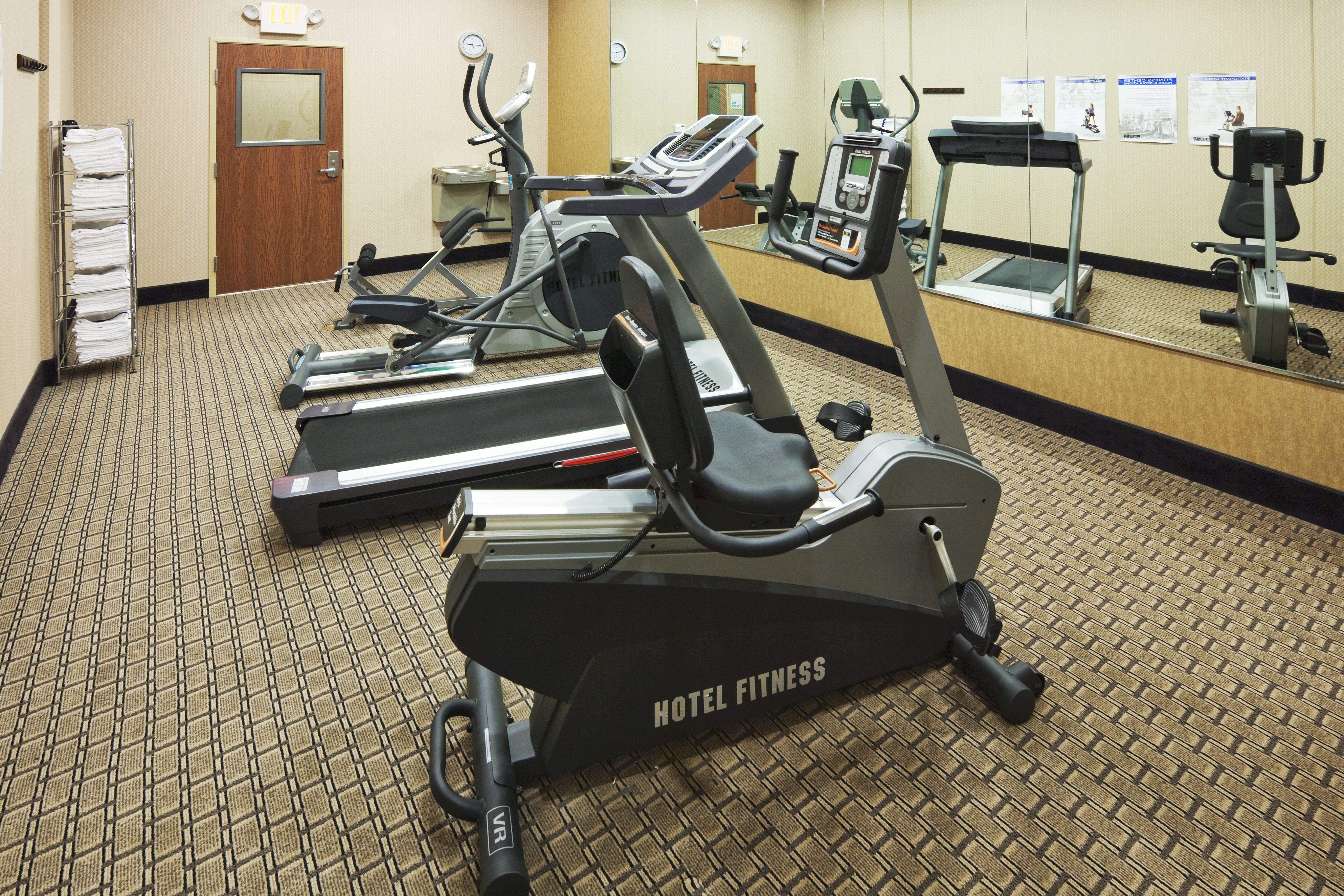 Holiday Inn Express Hotel Suites Jacksonville 23/42