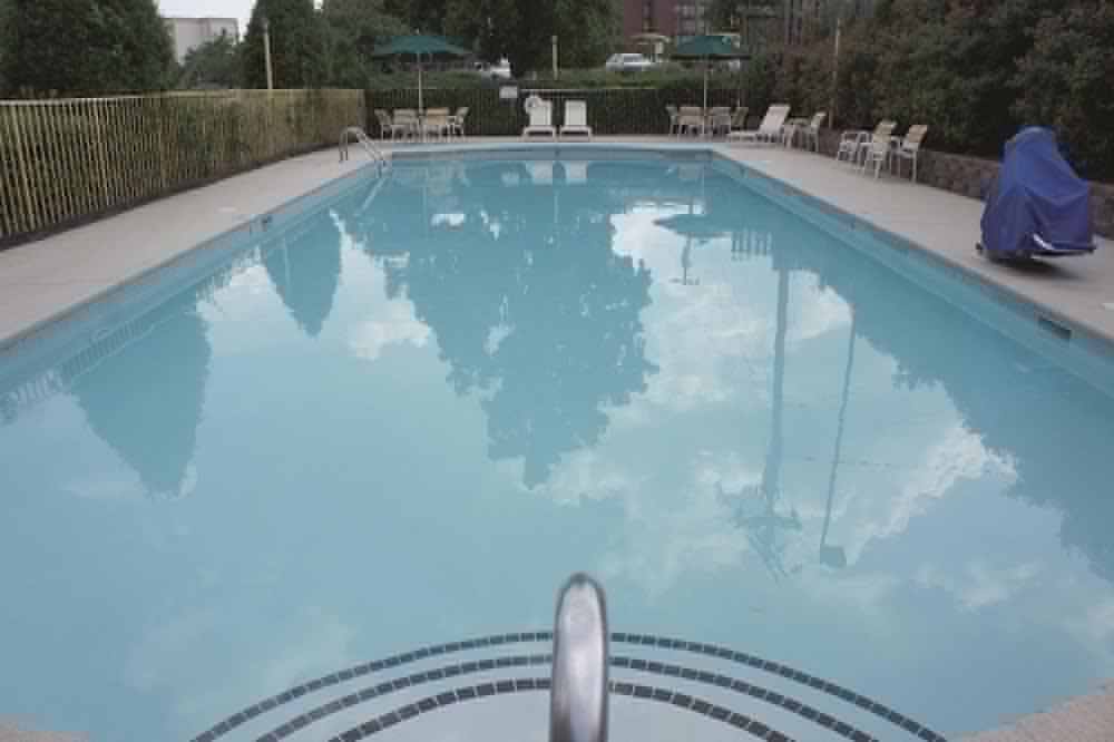 La Quinta Inn & Suites by Wyndham Nashville Airport 35/63