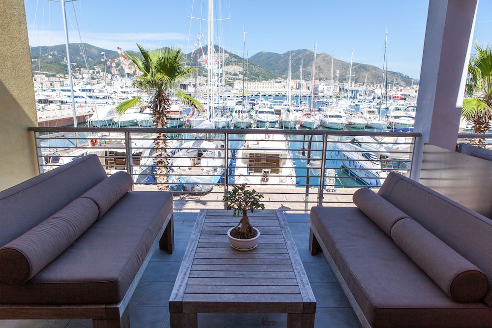 Marina Place Resort 37/51