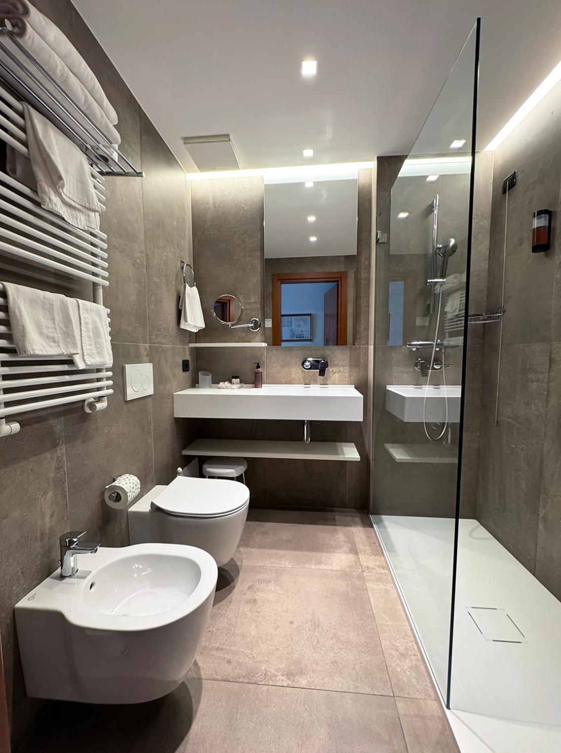 HOTEL VILLA LETIZIA 50/50
