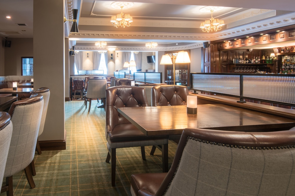 JACKSON'S HOTEL AND LEISURE CLUB 52/64