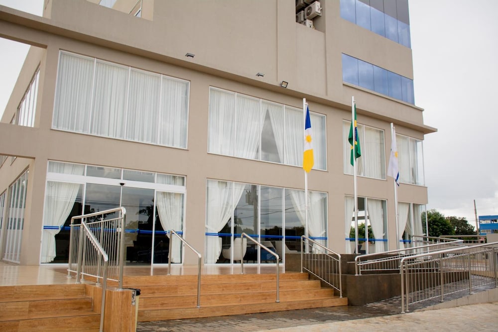 SELECT HOTEL 5/48