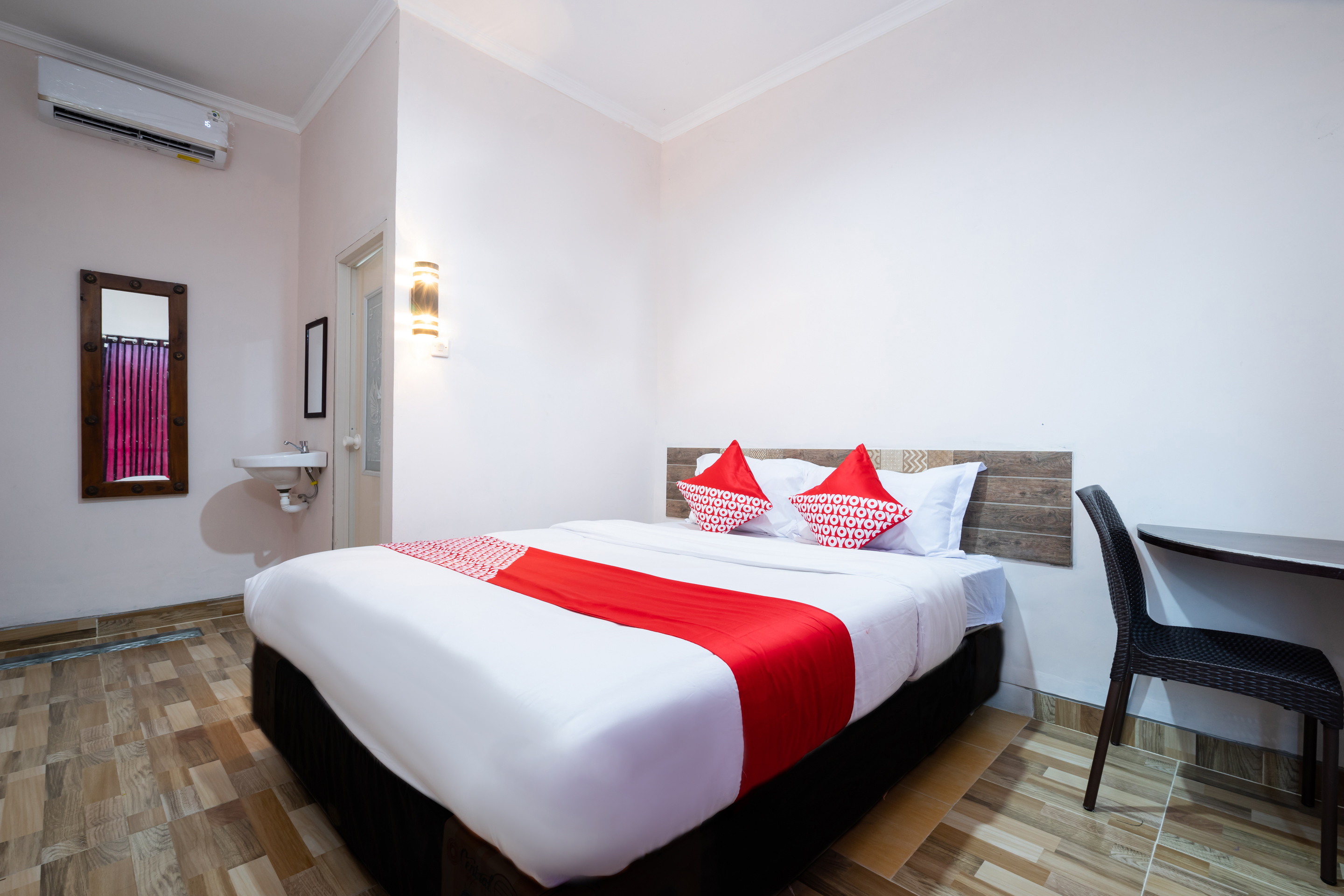 OYO 2285 Art Guest House Syariah 29/45