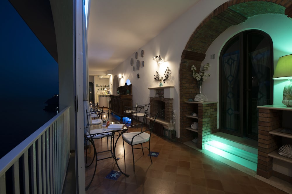 Hotel La Ninfa 38/61