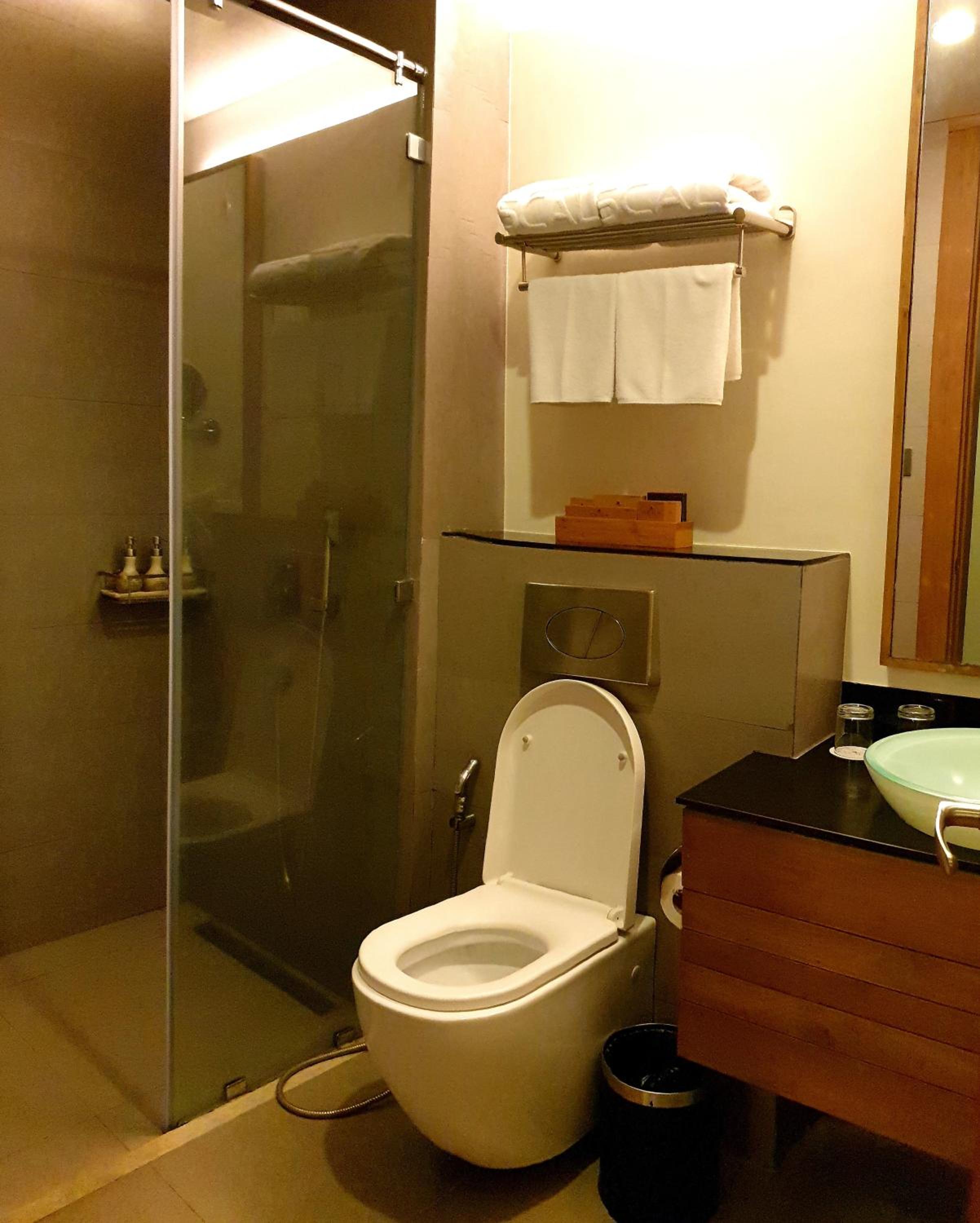 Escala Tagaytay 51/55