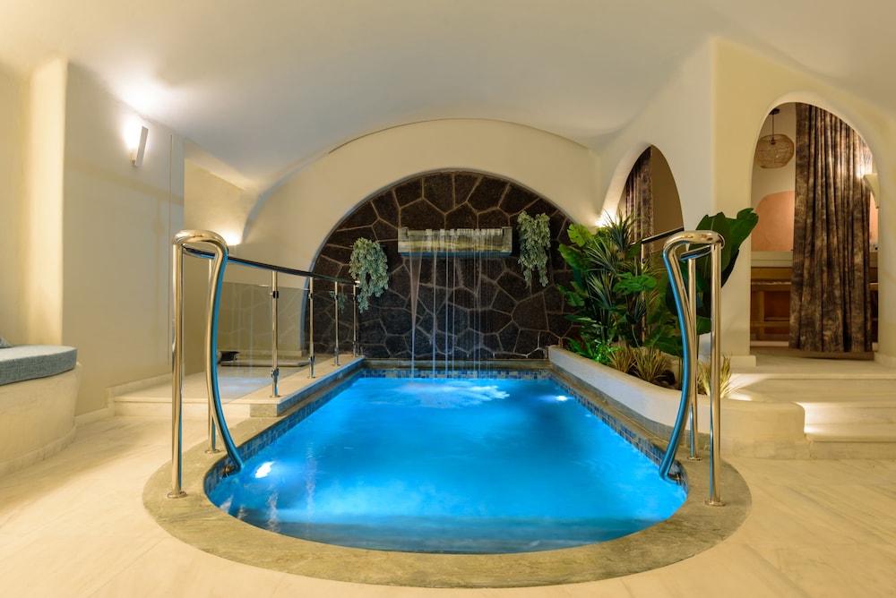 ACRO BLUE LUXURY VILLAS 35/60