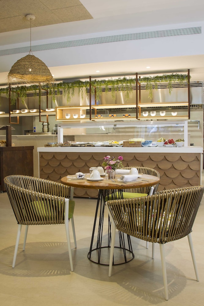 May Altafulla Beach Boutique 27/40