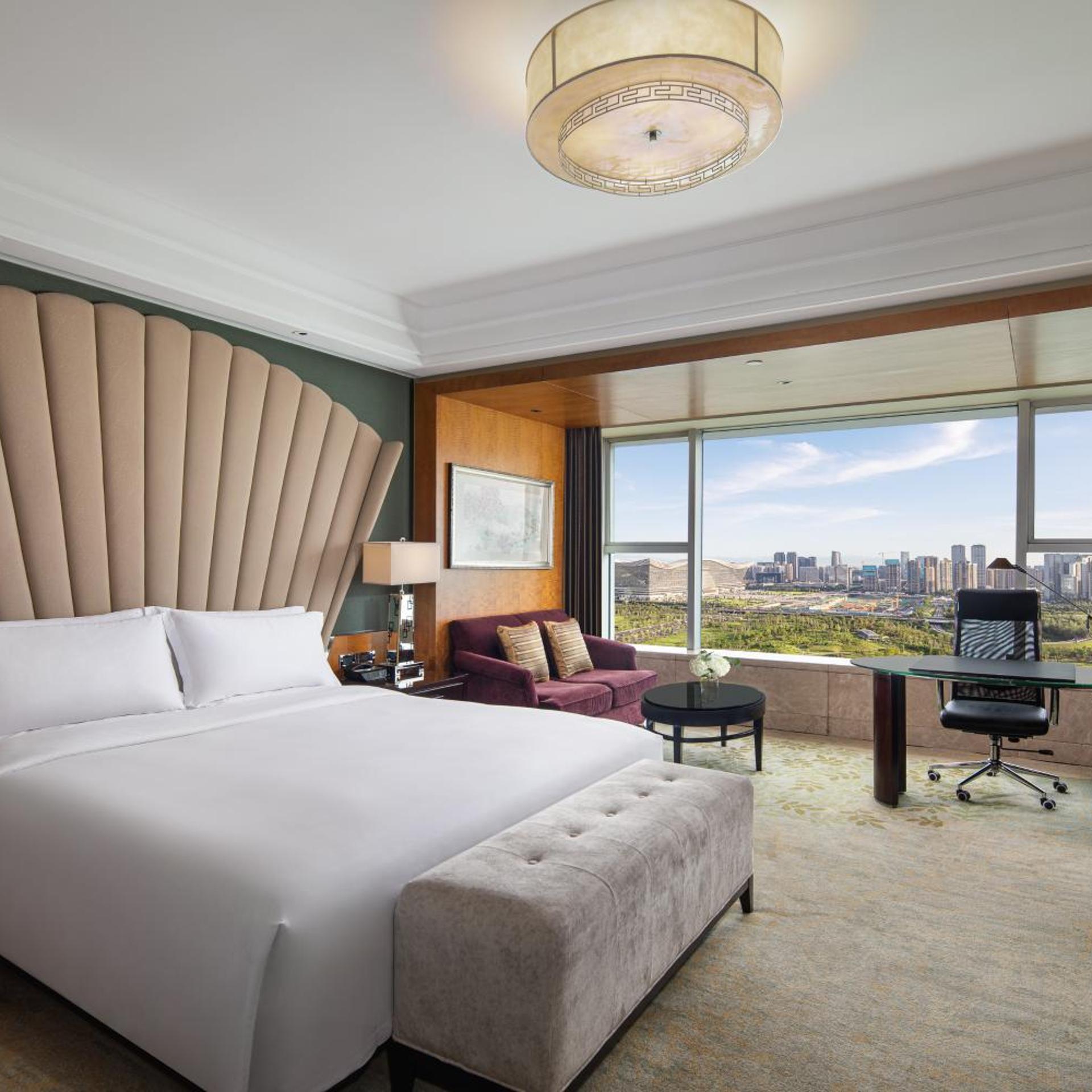 Vice President, Suite, Double Bed