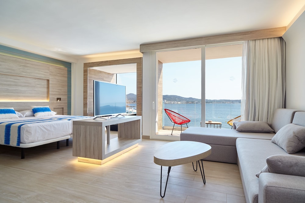 Sol Bahia Ibiza Suites 16/41