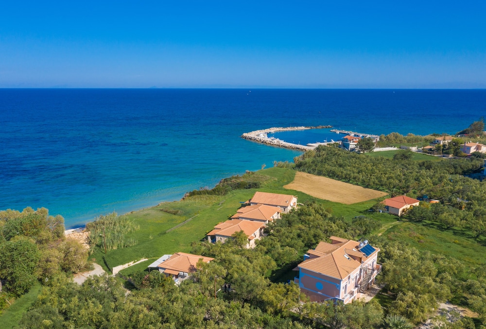 KAVOS PSAROU STUDIOS & APARTMENTS 26/37