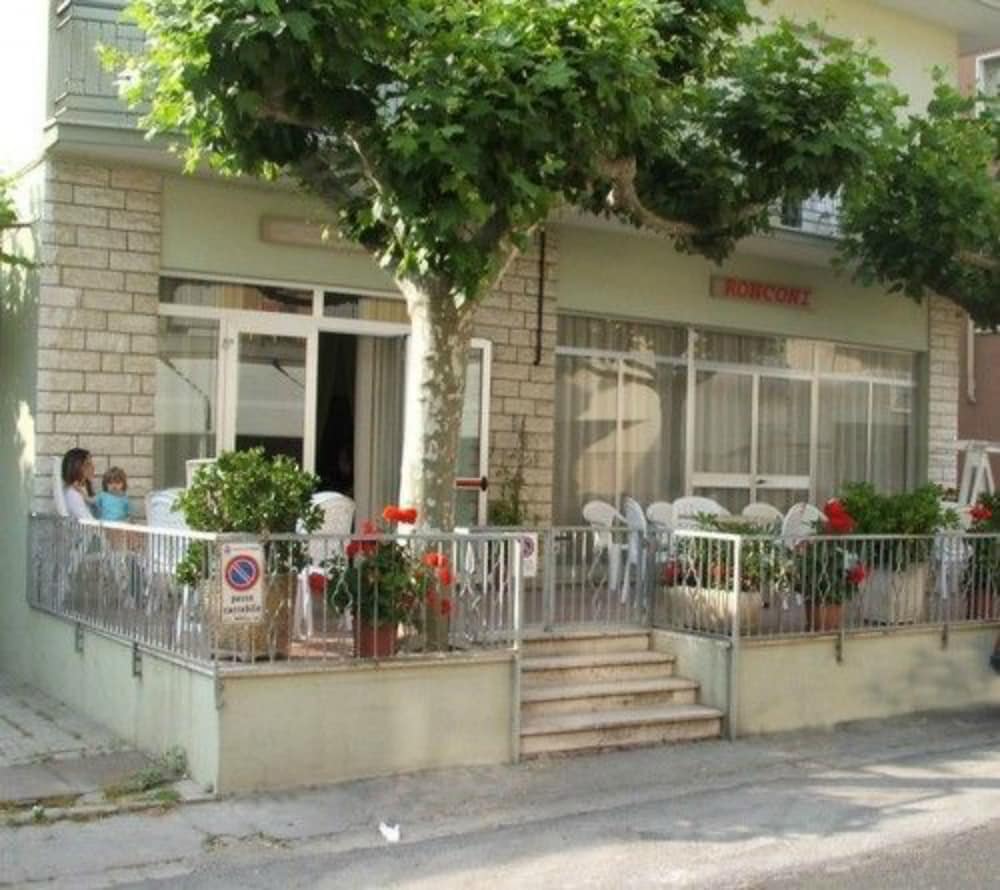 Hotel Ronconi 3/38