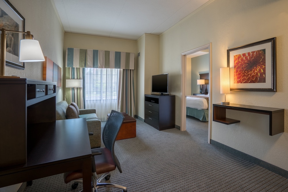 Staybridge Suites Wilmington - Brandywine Valley 31/55
