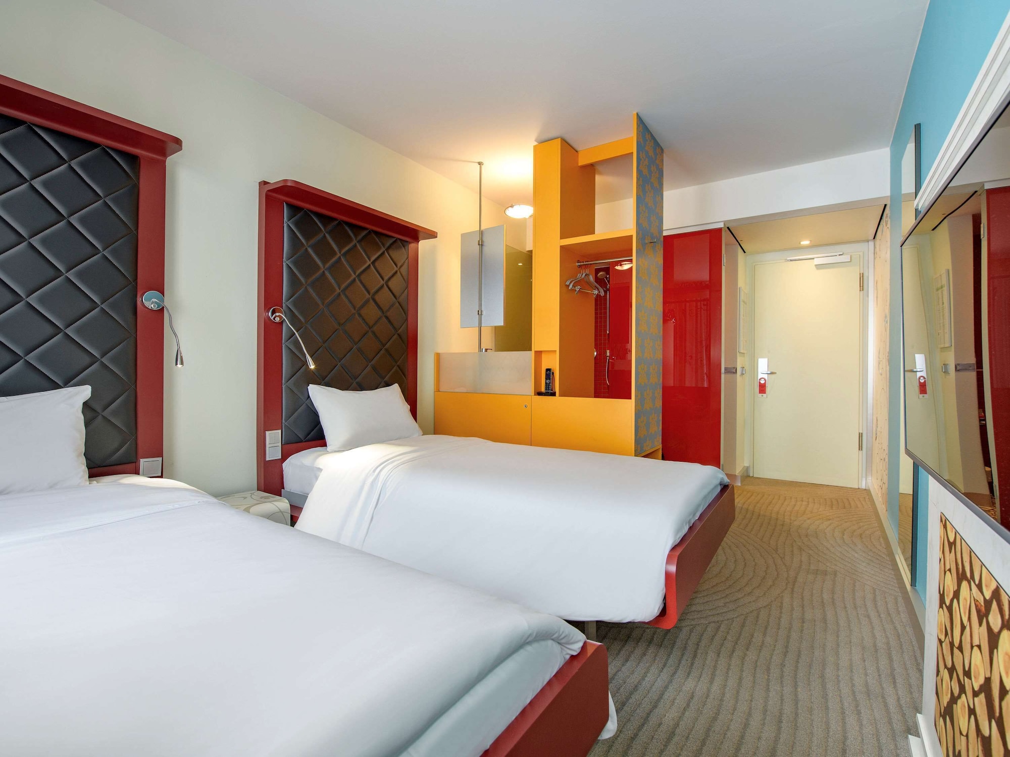 STANDARD, TWIN BEDS